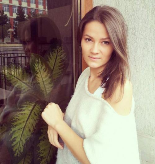 Как сделать естественный беспорядок на голове. Творческий беспорядок от Ники Карп