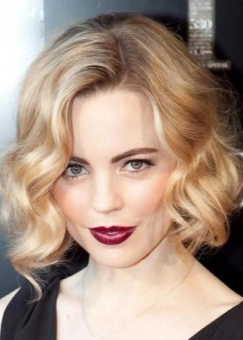 Укладка на средние волосы каре. Пробор 20 Укладка на средние волосы каре. Пробор 20