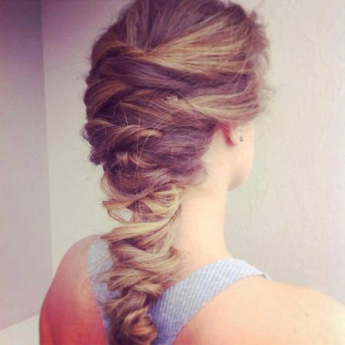 Как сделать естественный беспорядок на голове. Творческий беспорядок от Ники Карп