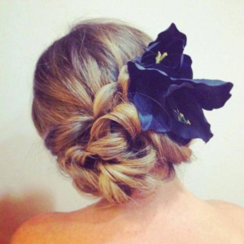 Как сделать естественный беспорядок на голове. Творческий беспорядок от Ники Карп