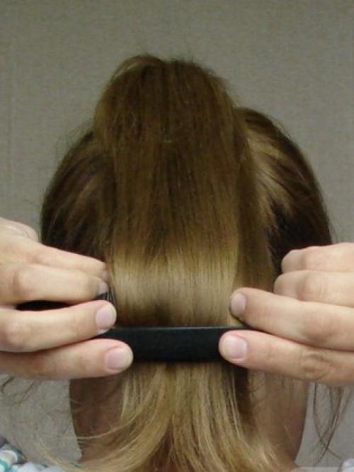 Как заколоть волосы средней длины. Прически с заколками «краб» и «твистер» на средние волосы