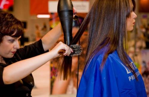 Как уложить волосы без лака. Как закрепить укладку без лака для волос