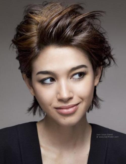 Эффект мокрых волос на короткой стрижке. Секреты «мокрой» укладки