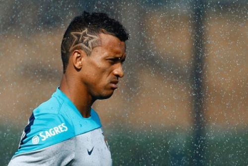 Прически футболистов 2019 с пробором. Какие причёски популярны среди футболистов 08