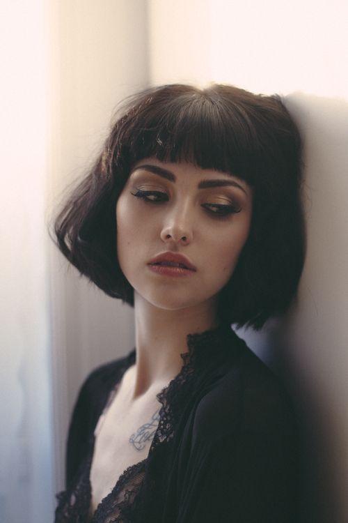 Каре и короткая челка. Самая трендовая идея 05