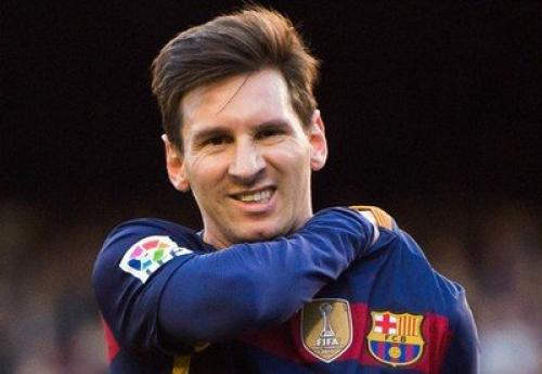 Прически футболистов месси. 