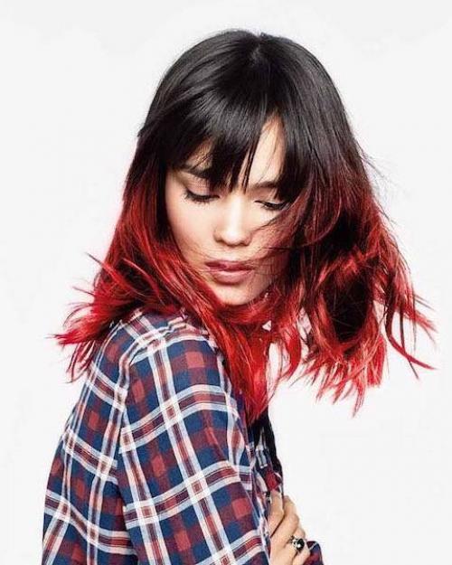 Розовые пряди на длинных волосах. Цветные пряди на волосах: модные тенденции — 2019