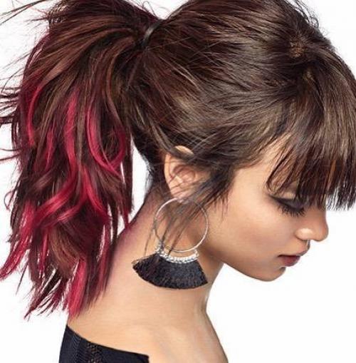 Розовые пряди на длинных волосах. Цветные пряди на волосах: модные тенденции — 2019