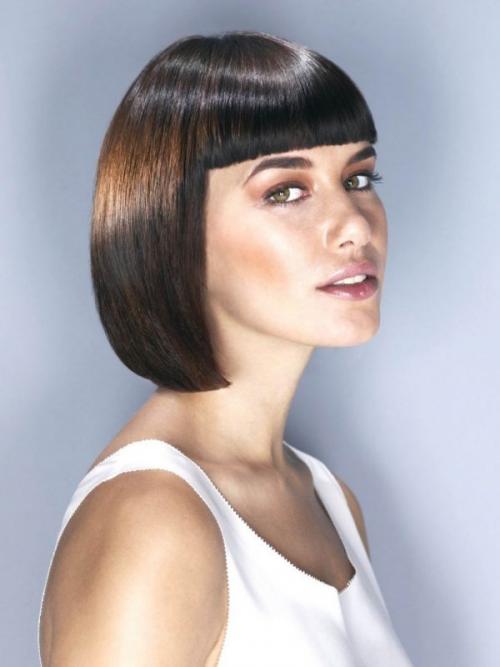 Стрижки на короткие волосы с челкой каре. Модное классическое каре