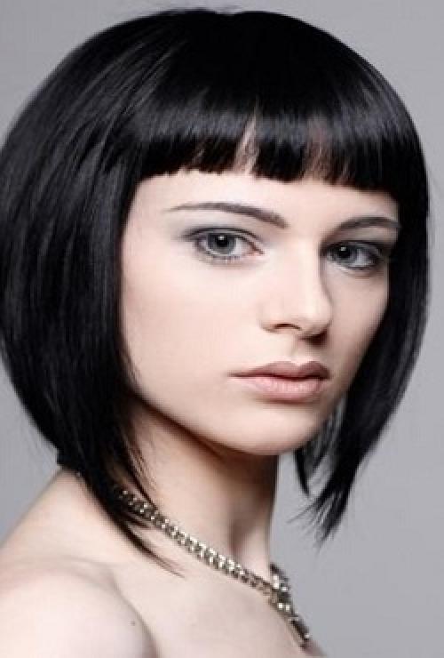 Стрижка средней длины боб-каре. Особенности 11 Стрижка средней длины боб-каре. Особенности 11