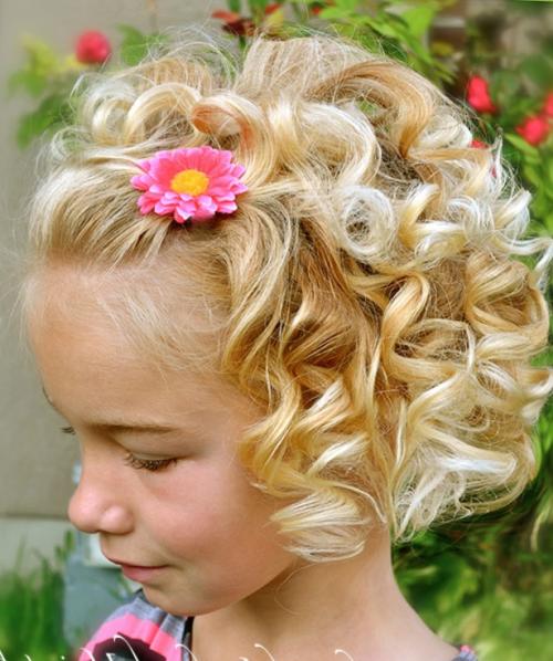 Детские прически на короткие волосы на выпускной. Локоны