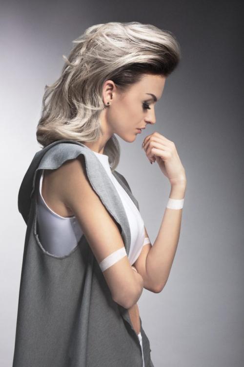 Блондинка с фиолетовыми кончиками. Броско и выразительно 05 Блондинка с фиолетовыми кончиками. Броско и выразительно 05