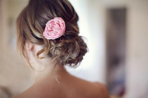 Как сделать неопрятный хвост. Причёски с хвостом для работы или учёбы 07