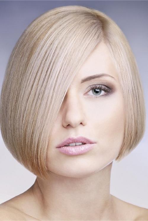 Боб-каре на короткие волосы. Классический аккуратный боб-каре