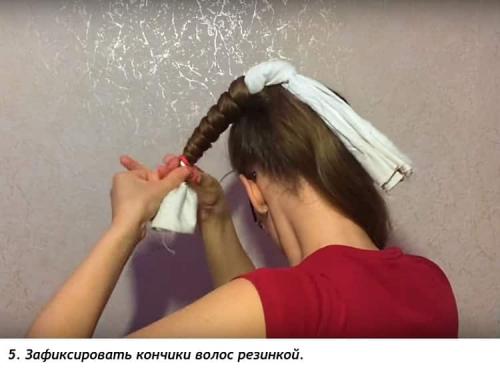 Как красиво накрутить волосы средней длины без плойки. Способ 2: один лоскуток