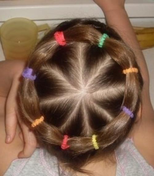 Как заплести девочку в садик. 12 самых простых и быстрых причесок для девочки в садик