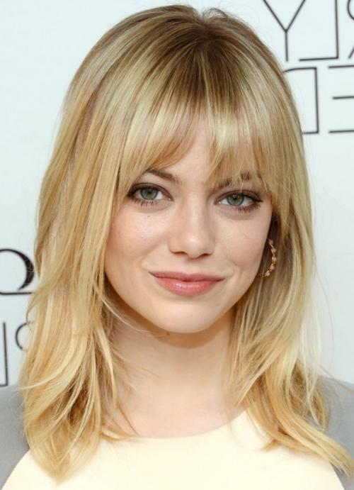 Прически на русые волосы до плеч. Стрижки до плеч с челкой — фото