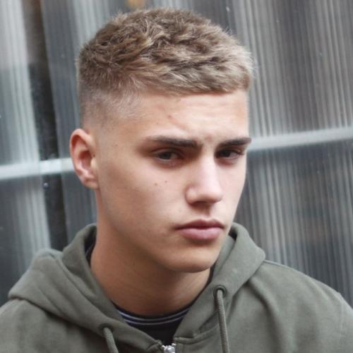 Прическа для подростка на длинные волосы. Школьные варианты стрижек для подростков — правильный выбор прически для девочки 34