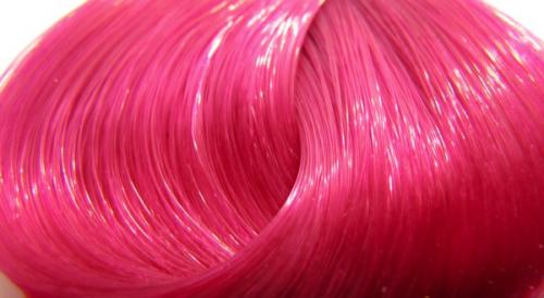 Как покрасить волосы в розовый цвет в домашних условиях?