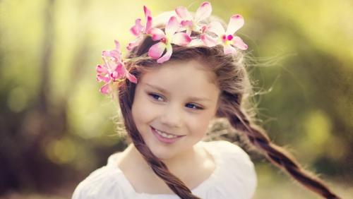 Прически с ободком для детей. Прически с ободком из цветов для девочек (с фото)