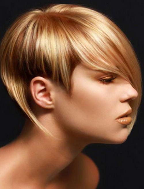 Стрижка с короткой челкой и макушкой. Смелые стрижки с приподнятой объемной макушкой для коротких и средних волос (с фото)