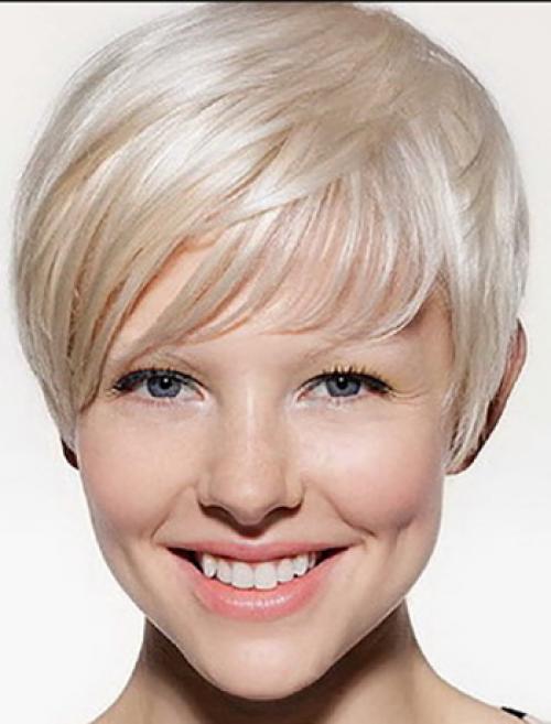 Стрижка с короткой челкой и макушкой. Смелые стрижки с приподнятой объемной макушкой для коротких и средних волос (с фото)