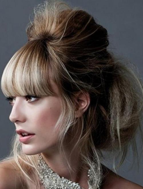 Прическа с прямыми волосами и начесом. Прически с начесом и челкой на собранные волосы (с фото)