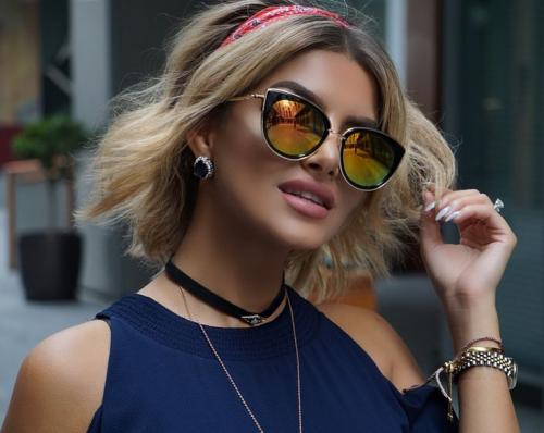 Укладка волос каре. ВЫЯСНЯЕМ, КАК САМОСТОЯТЕЛЬНО УЛОЖИТЬ «КАРЕ» С УДЛИНЕНИЕМ