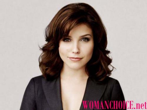 Как сделать дома укладку на средние волосы. Простые укладки на средние волосы 04 Как сделать дома укладку на средние волосы. Простые укладки на средние волосы 04