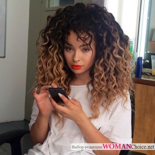 Простые прически на волнистые волосы. Вьющиеся волосы: правильный уход