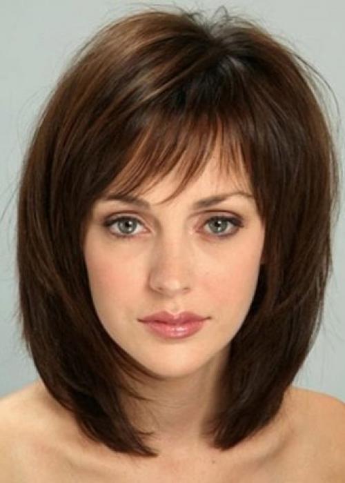 Девушки со средними волосами. Красивые прически на средние волосы для женщин 50+ 13