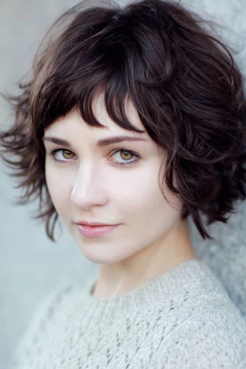 Короткая стрижка темные волосы. Короткие женские стрижки на темные волосы