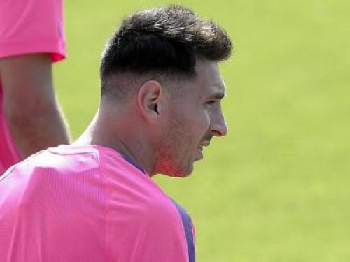 Прически футболистов Месси. Прическа Месси - залог успеха или ошибки молодости?