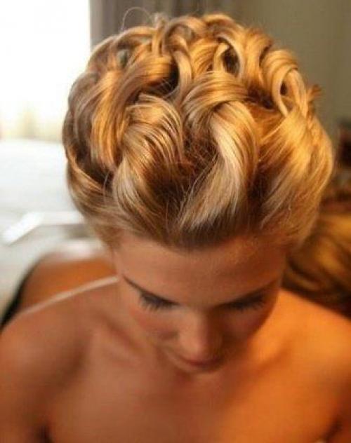 Прически на русые волосы средней длины на свадьбу. Как правильно выбрать прическу на свадьбу