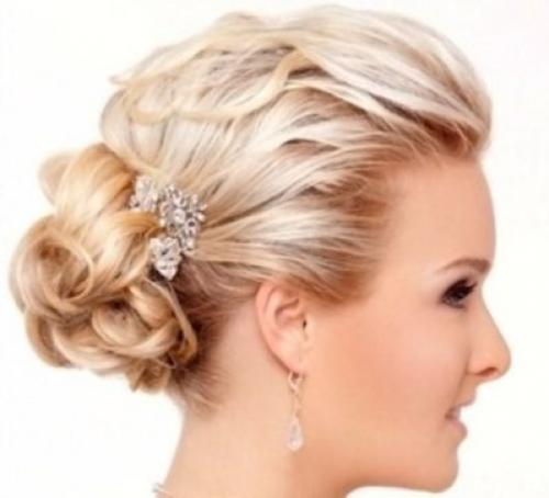 Прически на русые волосы средней длины на свадьбу. Как правильно выбрать прическу на свадьбу
