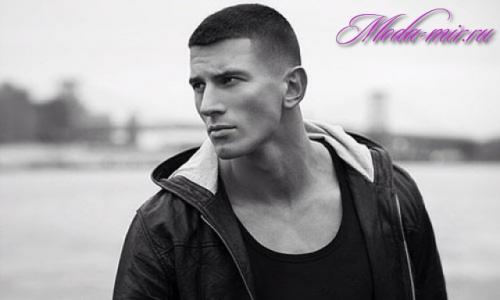 Мужские стрижки 45 лет. Классические прически для мужчин в возрасте 06