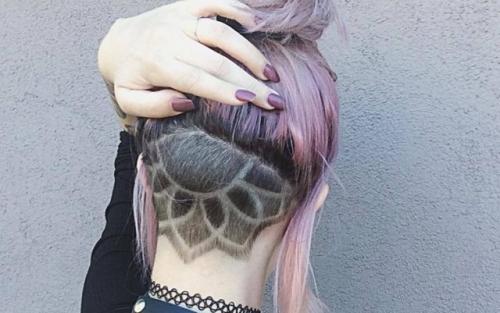 Красиві зачіски на середнє волосся. Красивые причёски для особых случаев 21