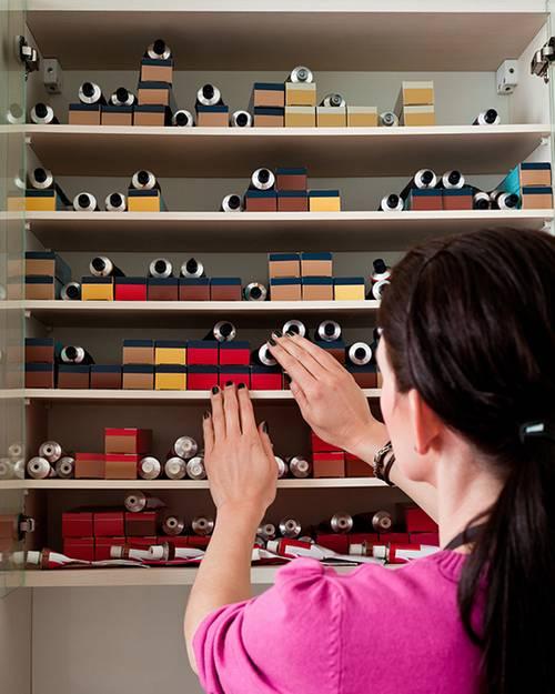 Седина в раннем возрасте. Почему седеют волосы у молодых людей: причины ранней седины 03 Седина в раннем возрасте. Почему седеют волосы у молодых людей: причины ранней седины 03