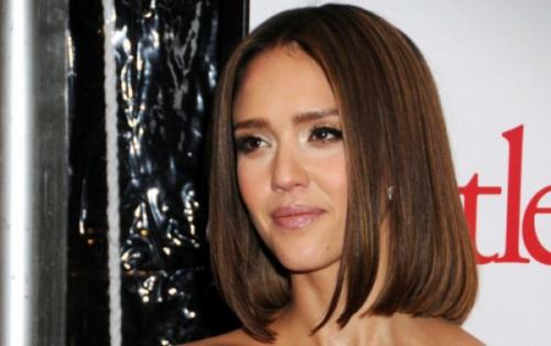 Виды укладок на средние волосы. Форма лица, как критерий выбора укладки