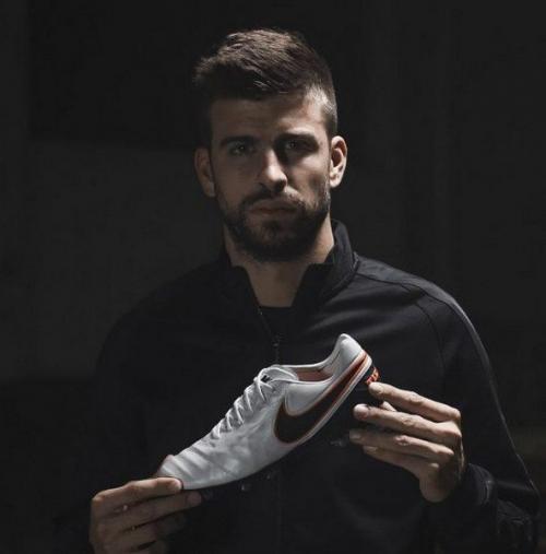 Прическа дибалы 2019 со всех сторон. Лучшие причёски знаменитых футболистов в 2019 году