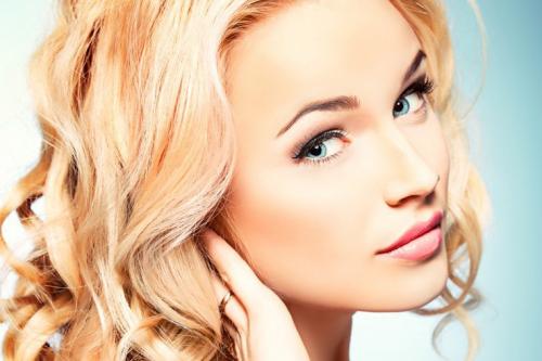 Осветление натуральных волос в домашних условиях. Содержание статьи: