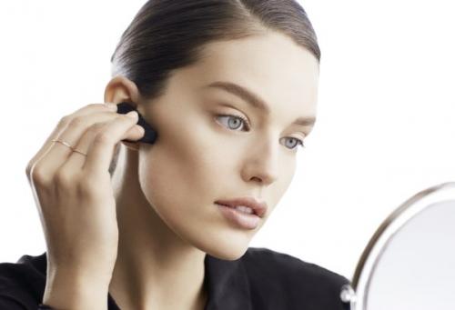 Как красиво сделать макияж в домашних условиях. Как сделать макияж в домашних условиях — делаем красивый и правильный макияж своими руками (100 фото) 13