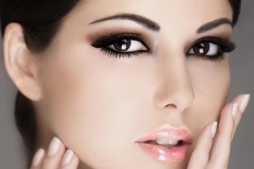 Как красиво сделать макияж в домашних условиях. Как сделать макияж в домашних условиях — делаем красивый и правильный макияж своими руками (100 фото)
