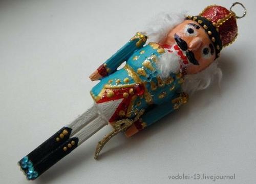 Игрушка Щелкунчик своими руками. Щелкунчик - ёлочная игрушка из...