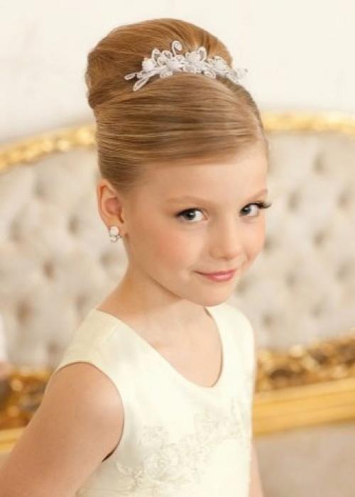 Прически для 2 летних девочек. Прически на короткие волосы 13