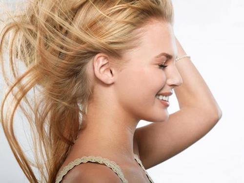 Как осветлить черные волосы в домашних условиях. Особенности осветления волос народными средствами в домашних условиях