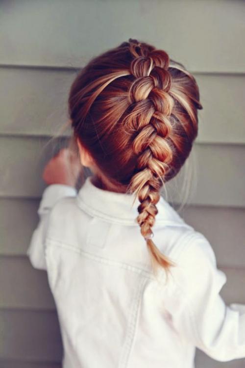 Прически для девочек из маленьких хвостиков. Прически маленьким девочкам: непривычные косички