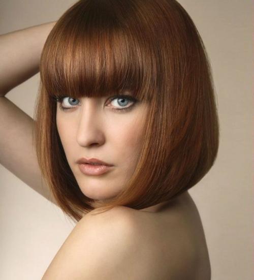 Короткое каре без челки. Модное классическое каре