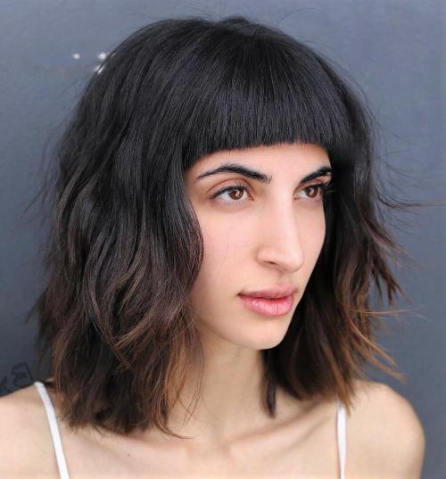 Каре с челкой 2019. Каре с челкой. Модные варианты женской стрижки для осени 2019