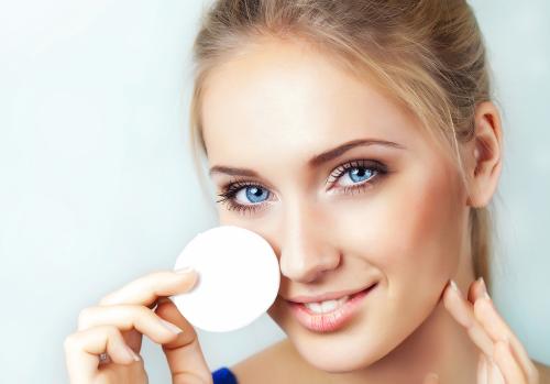 Как красить губы естественно. Как красить губы: секреты профессиональных визажистов